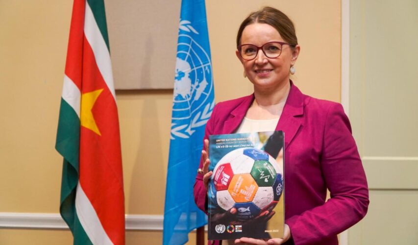 VN Jaarverslag 2022: Vooruitgang in Suriname’s SDG Implementatie