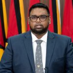 Guyanese President Dringt op Vroege Voorbereiding voor Surinaamse Olieboom