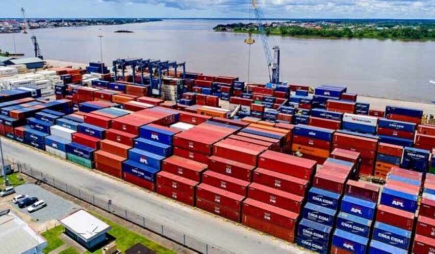 Surinaamse haven onder druk: Amerikaanse veiligheidsmaatregelen zetten export onder spanning